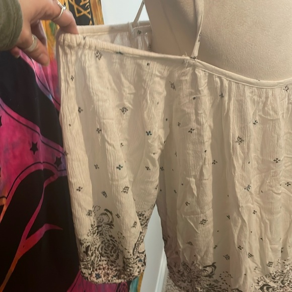 Ecote Cream Cold Open Shoulder Boho Flowy Top XS - Picture 3 of 7